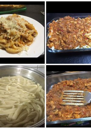 Una foto de Fideos, tallarines sin gluten, con salsa roja y con carne mixta