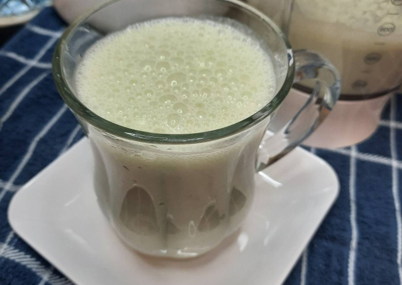 Cara Gampang Membuat Lassi timun kismis yang Bisa Manjain Lidah