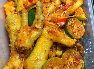 Hình của món Chân gà sốt Thái.