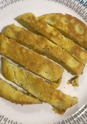 Una foto de Tortilla de papa y huevo BLW