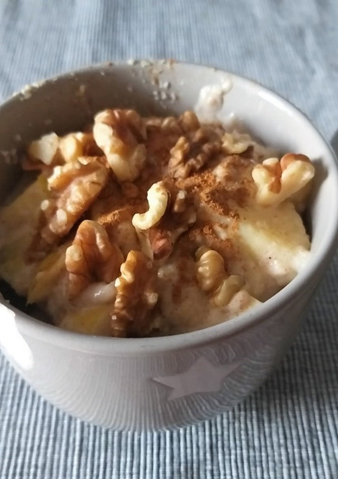 Una foto de Porridge con Pera, Zanahoria y Nueces