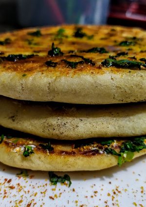 Una foto de PAN NAAN O Pan Indio...😋!