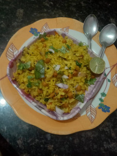 अंकुरित चना मिक्स पोहा (ankurit chana mix poha recipe in Hindi) रेसिपी मुख्य फोटो