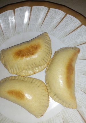 A picture of Bake meat pie.