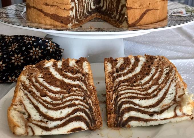 Zebra Cake Putih Telur