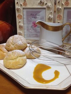 Hình của món Bánh Xu Kem Chou Cream cake.