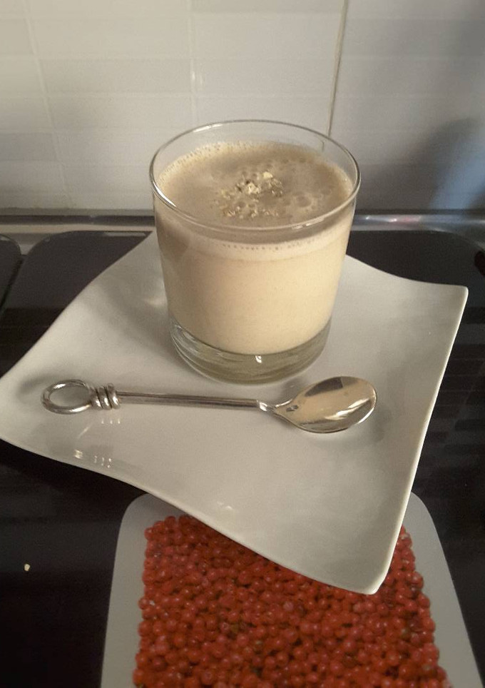 Una foto de Leche de avena natural