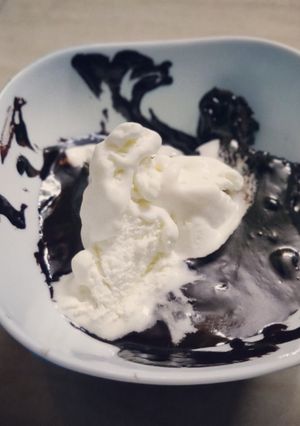A picture of Sizzler brownie.