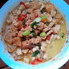 A picture of Oseng Tempe Ndeso.