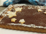Crostata di nocciole e latte condensato