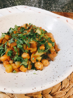 Una foto de Garbanzos con verduras
