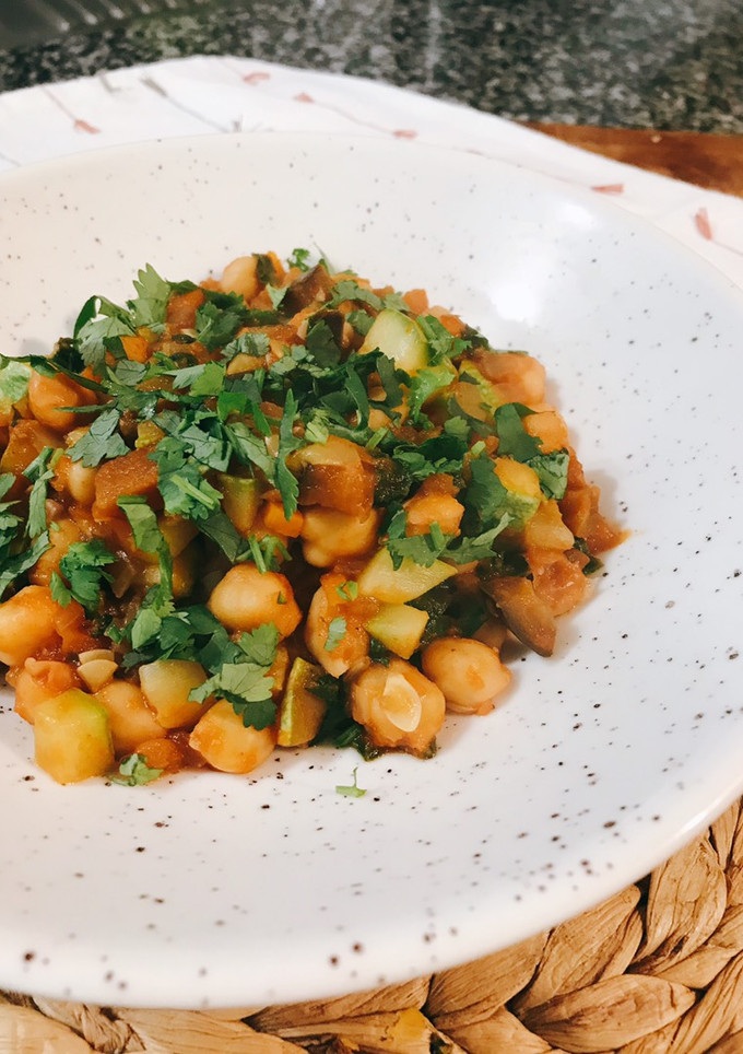 Una foto de Garbanzos con verduras