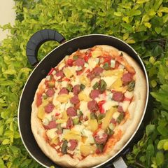 A picture of Homemade pan pizza(no oven).