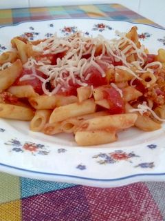 Una foto de Macarrones con bolognesa de soja texturizada