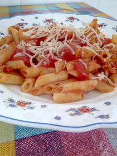 Una foto de Macarrones con bolognesa de soja texturizada