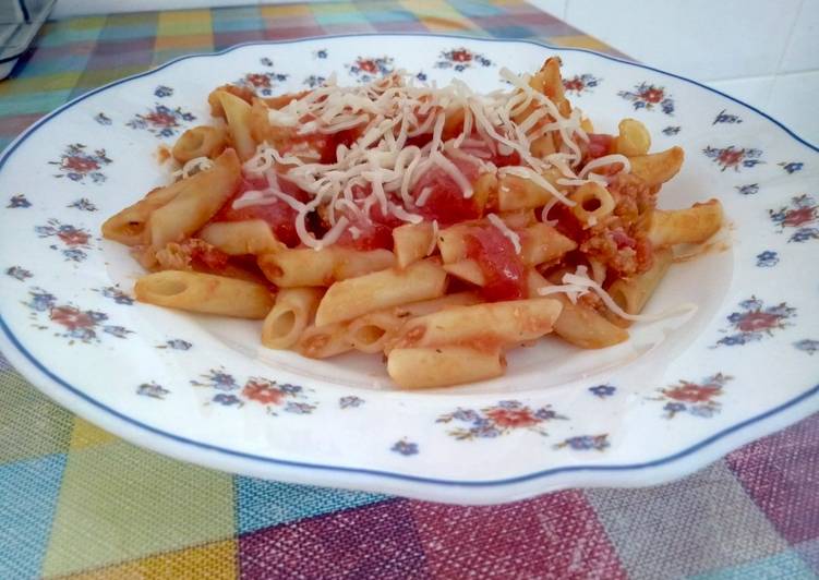 Macarrones con bolognesa de soja texturizada