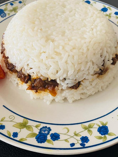 Una foto de Arroz tapado, estilo peruano💕