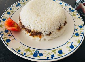 Una foto de Arroz tapado, estilo peruano💕