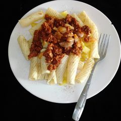 A picture of Macaroni, potota and minced meat.
