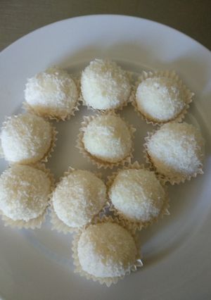 Una foto de Coquitos o bolitas de coco