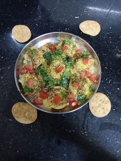 સેવ પૂરી (save puri Recipe in Gujarati) રેસીપી મુખ્ય ફોટો