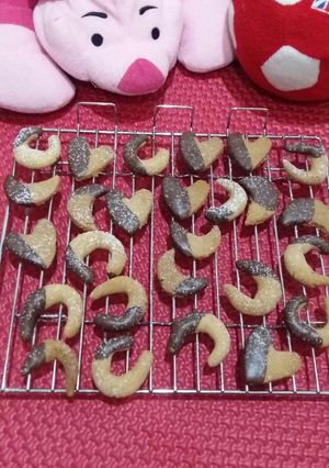 Foto resep Almond Crescent Cookies