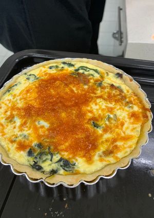 รูปของ Spinach quiche คีชผักโขม