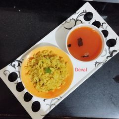 ટમેટાનું સૂપ અને વધારેલાં ભાત A picture of ટમેટાનું સૂપ અને વધારેલાં ભાત.