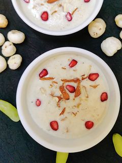 मखाने की खीर (makhane ki kheer recipe in Hindi) रेसिपी मुख्य फोटो
