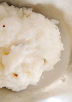 कर्ड राइस (curd rice recipe in Hindi) रेसिपी मुख्य फोटो