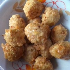 A picture of Sweet potato balls.