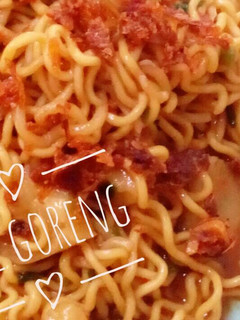 Foto resep Mie Goreng Tabur Sambal Bawang goreng