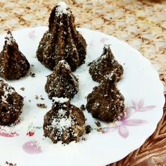 A picture of Coconut Chocolate modak.
