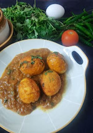 A picture of Egg curry.