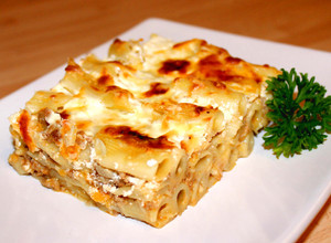 Darált húsos rakott tészta recept fotója