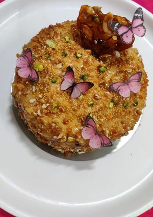 बटरस्कॉच केक (buttersocth cake recipe in marathi) रेसिपी चे मुख्य फोटो 
