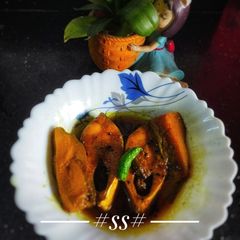 A picture of "Bengali Hilsa fish curry with Brinjal" #Cookpad.