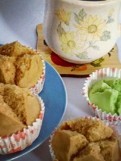 Foto resep Bolu Kukus Mocca and Pandan Mekrok