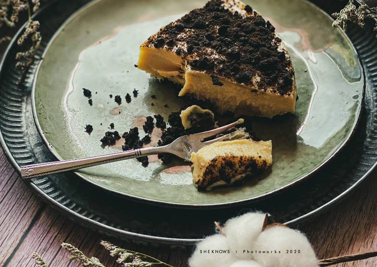 3-Ingredient Microwave Biscoreo Cheesecake