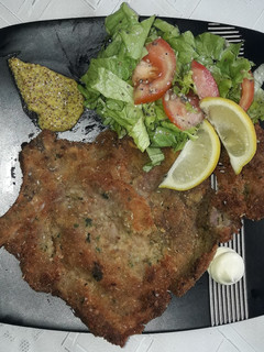 Una foto de Costenesas (milanesas de costeleta)