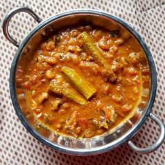 Cowpeas Curry/ Karamani Kuzhambu A picture of Cowpeas Curry/ Karamani Kuzhambu.