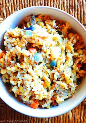 Una foto de Arroz con pescado y verduras. Lo hacemos en 30 minutos!