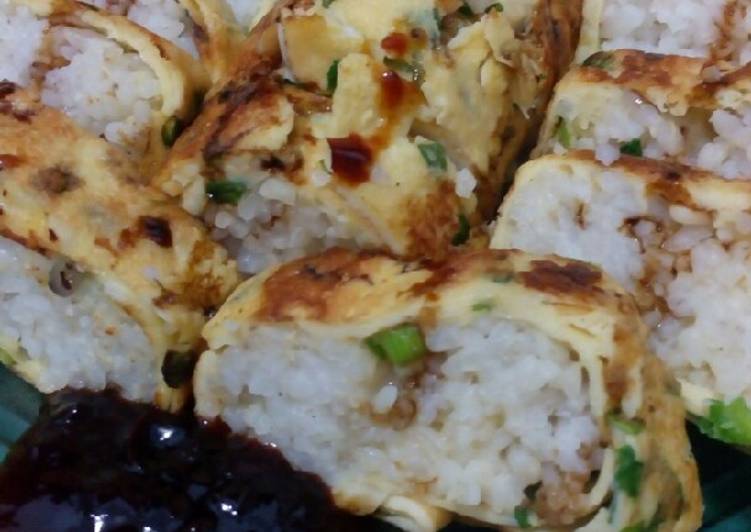 16. Sulosi (Sushi Telor Isi Nasi)