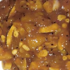 A picture of Sweet mango chutney.