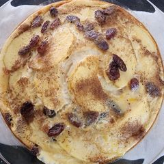 A picture of Apple Custard Pudding.