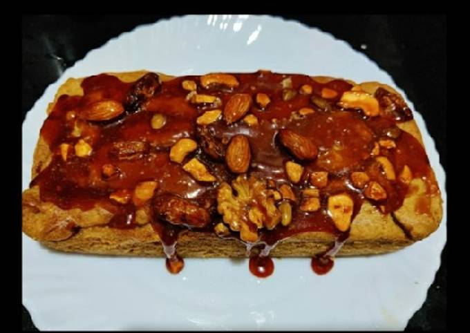 Apple walnuts cake with dry fruits caramel crust