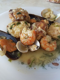 Una foto de Guiso de albóndigas de bacalao