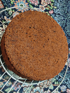 عکسی از دستور کیک اسفنجی کاکائویی