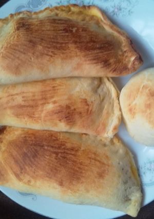 عکسی از دستور کالزونه اسفناج