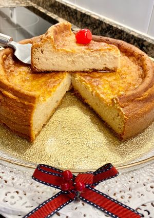 Una foto de Pastel de queso con crema de turrón jijona
